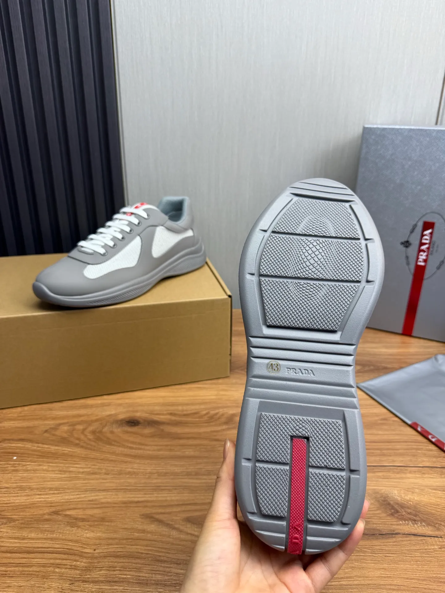 Men's shoes 640💰 [PRADA] Hot selling items🔥Must be recommended every day~~ Official website synchronized, 1:1 high quality shipments✔️ Imported cowhide fabric, rubber material + cowhide lining, original bottom, high-end airplane box packaging🎁 38-45 (38.45 custom-made, non-returnable)